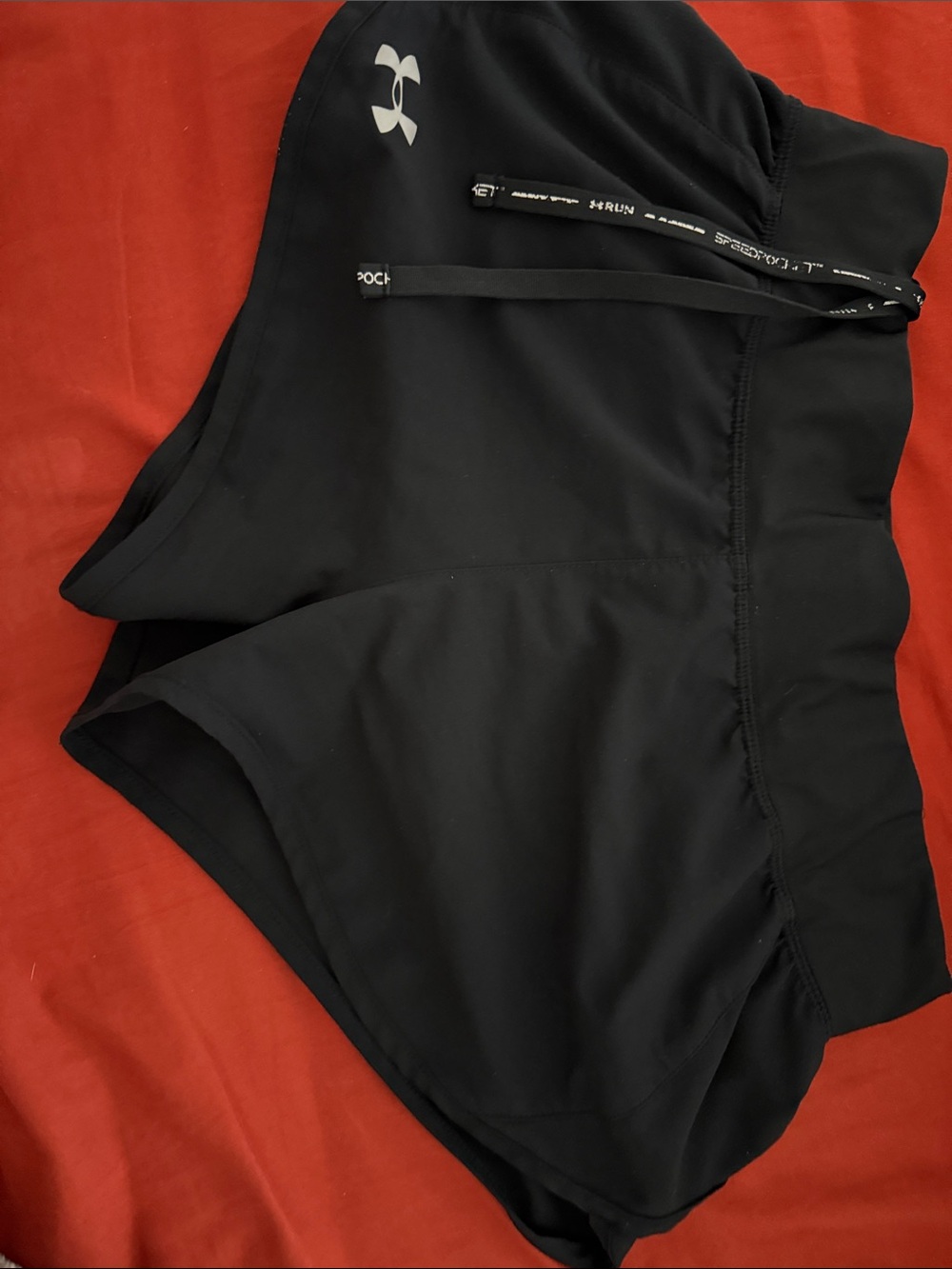 Under Armour M black fitted heatgear running shorts
